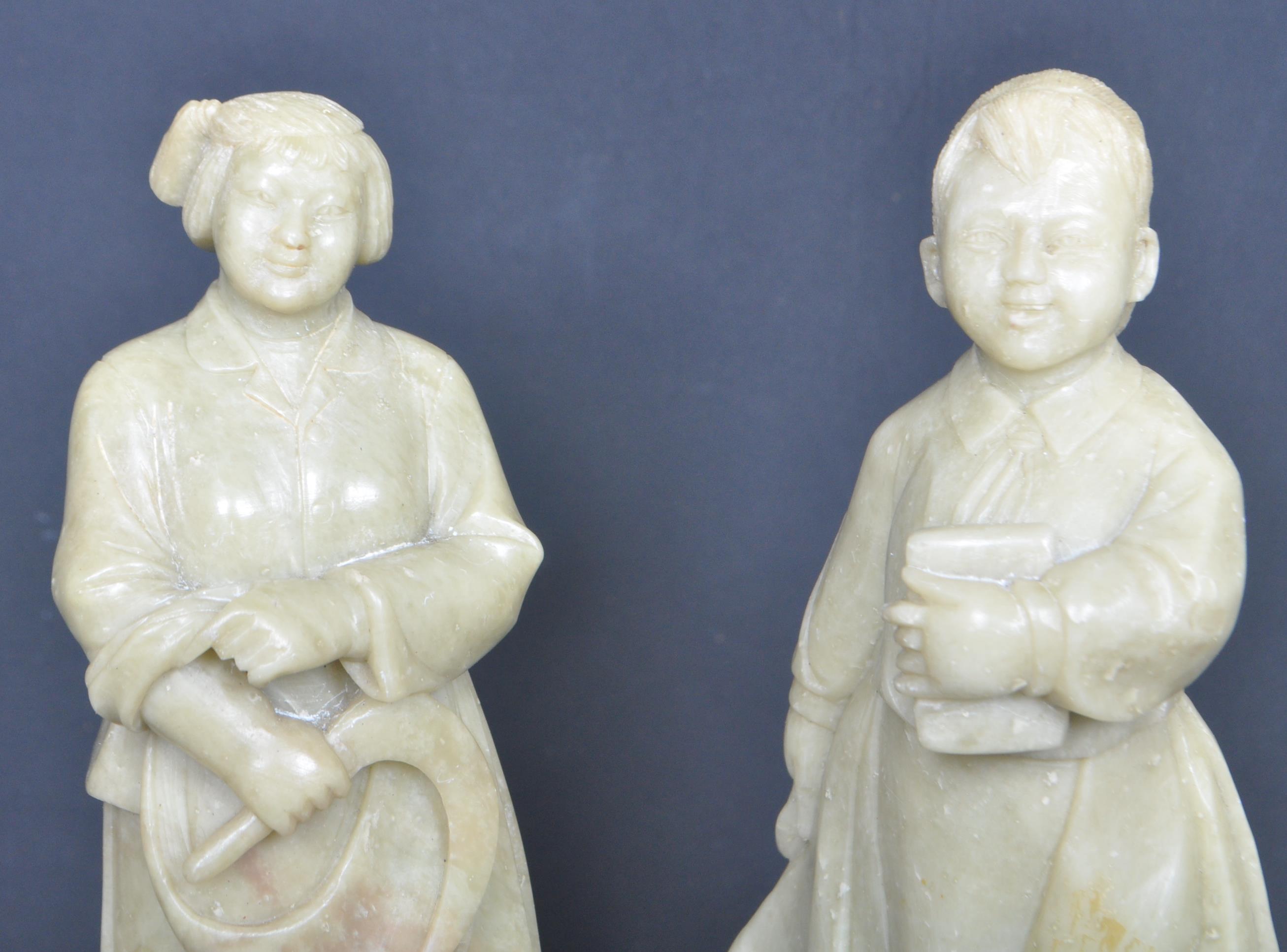 CHINESE CARVED SOAPSTONE FIGURES - Image 2 of 10