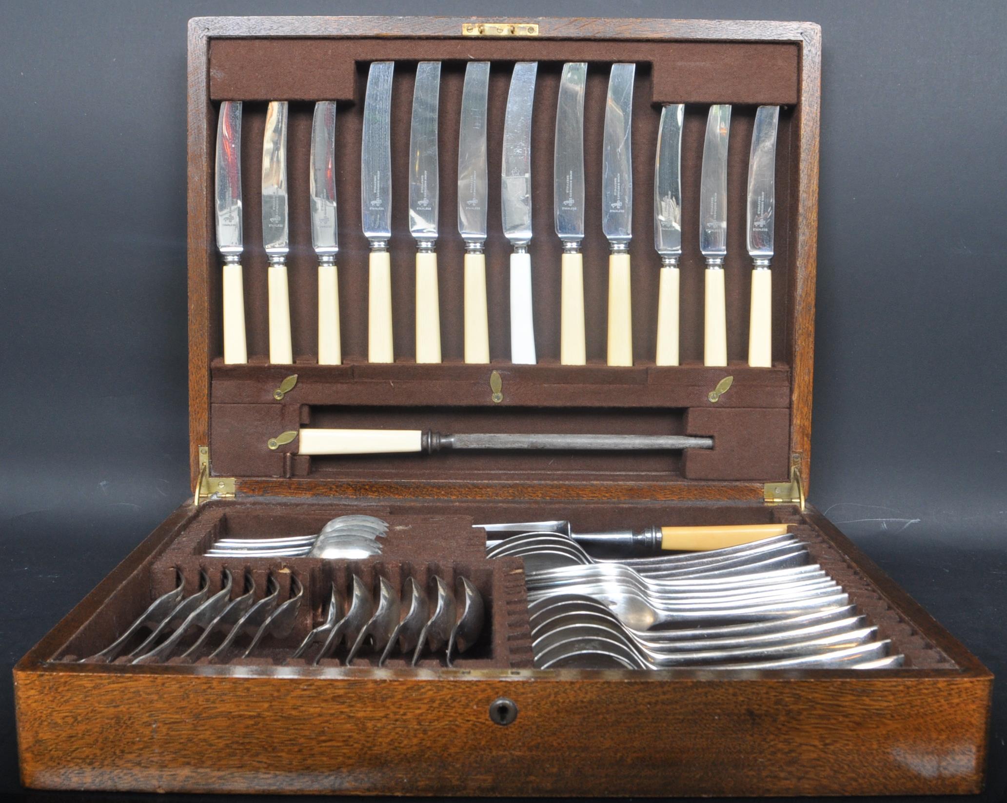 20TH CENTURY ELKINGTON & CO SILVER PLATE CANTEEN CUTLERY