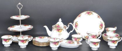 COLLECTION OF ROYAL ALBERT OLD COUNTRY ROSES