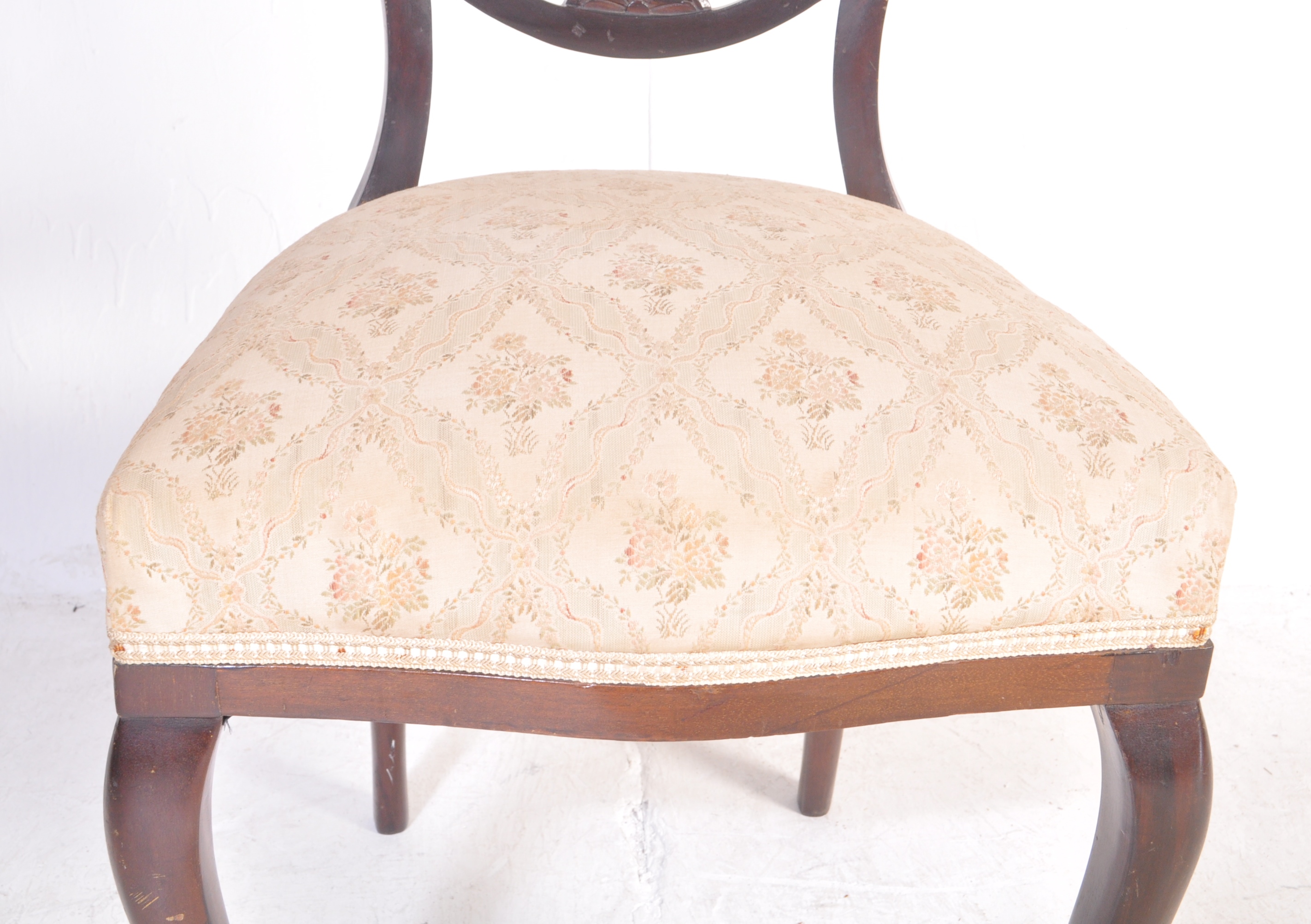 EDWARDIAN MAHOGANY INLAID UPHOLSTERED BEDROOM CHAIR - Image 4 of 5