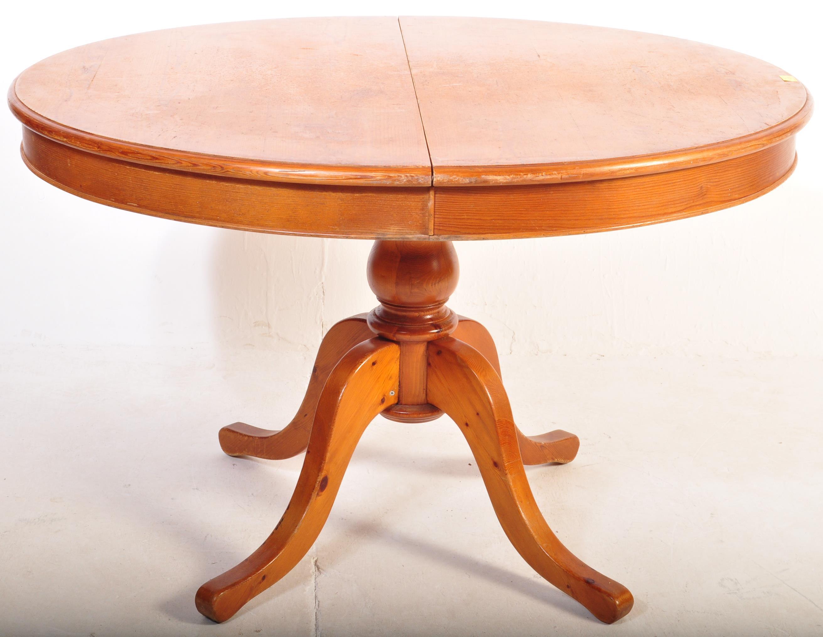 20TH CENTURY COUNTRY PINE EXTENDABLE DINING TABLE - Image 2 of 8