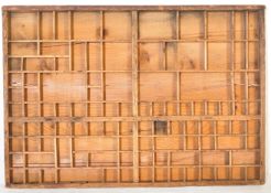 EARLY 20TH CENTURY VINTAGE WOODEN PRINTERS BLOCK TRAY