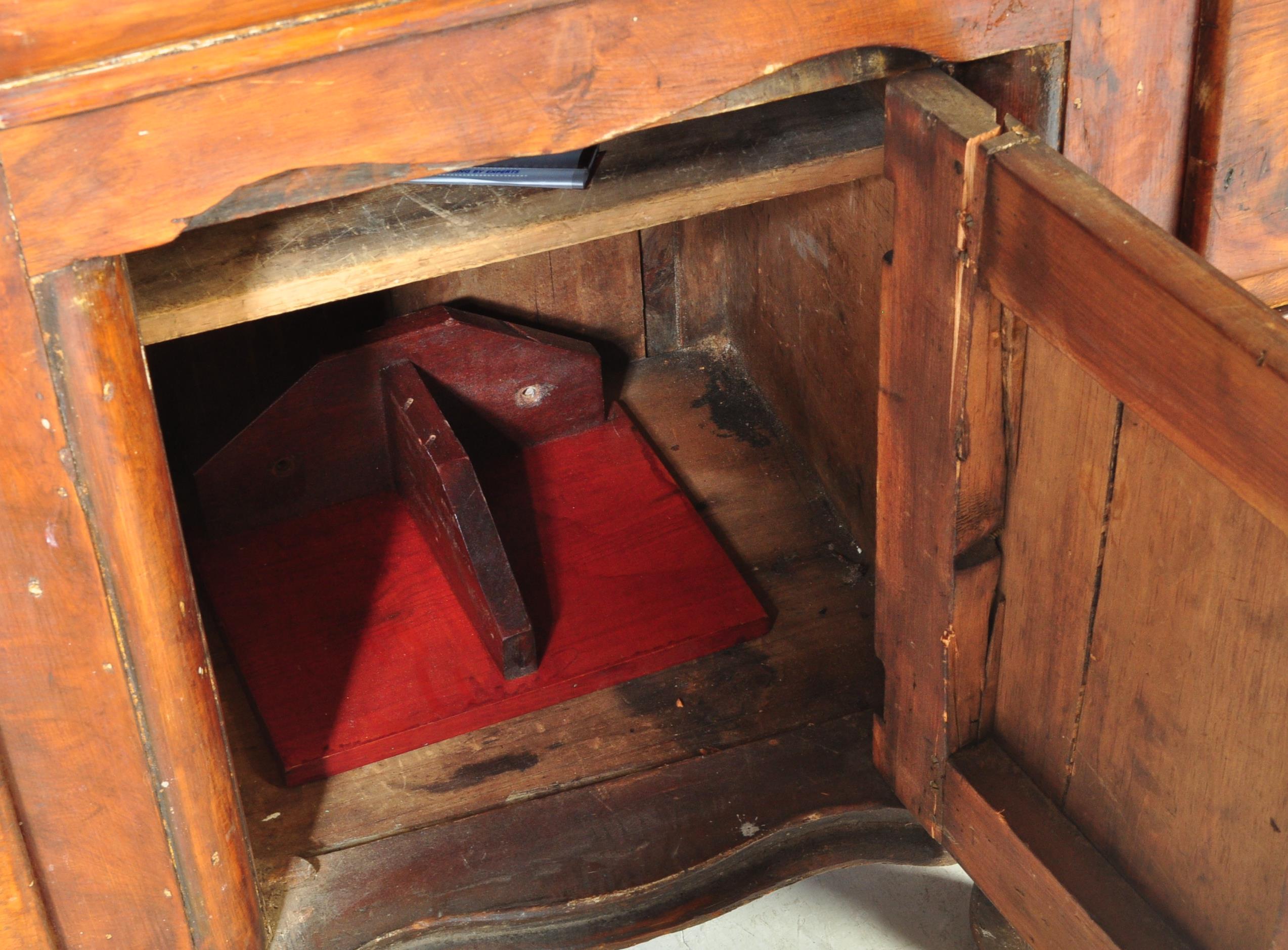 VICTORIAN 19TH CENTURY MAHOGANY SIDEBOARD CREDENZA - Image 5 of 6