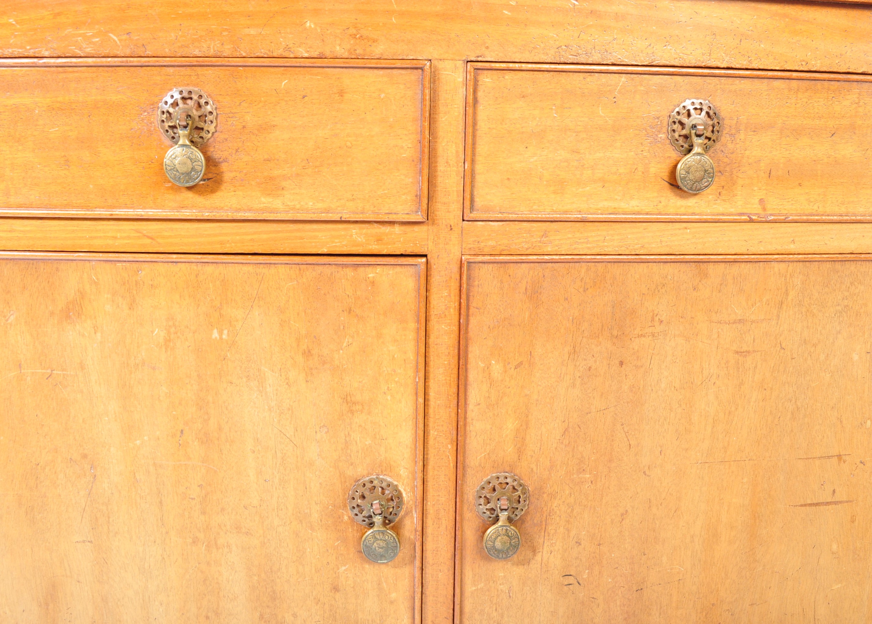 1940'S QUEEN ANNE REVIVAL MAHOGANY PEDESTAL CABINET - Image 6 of 7