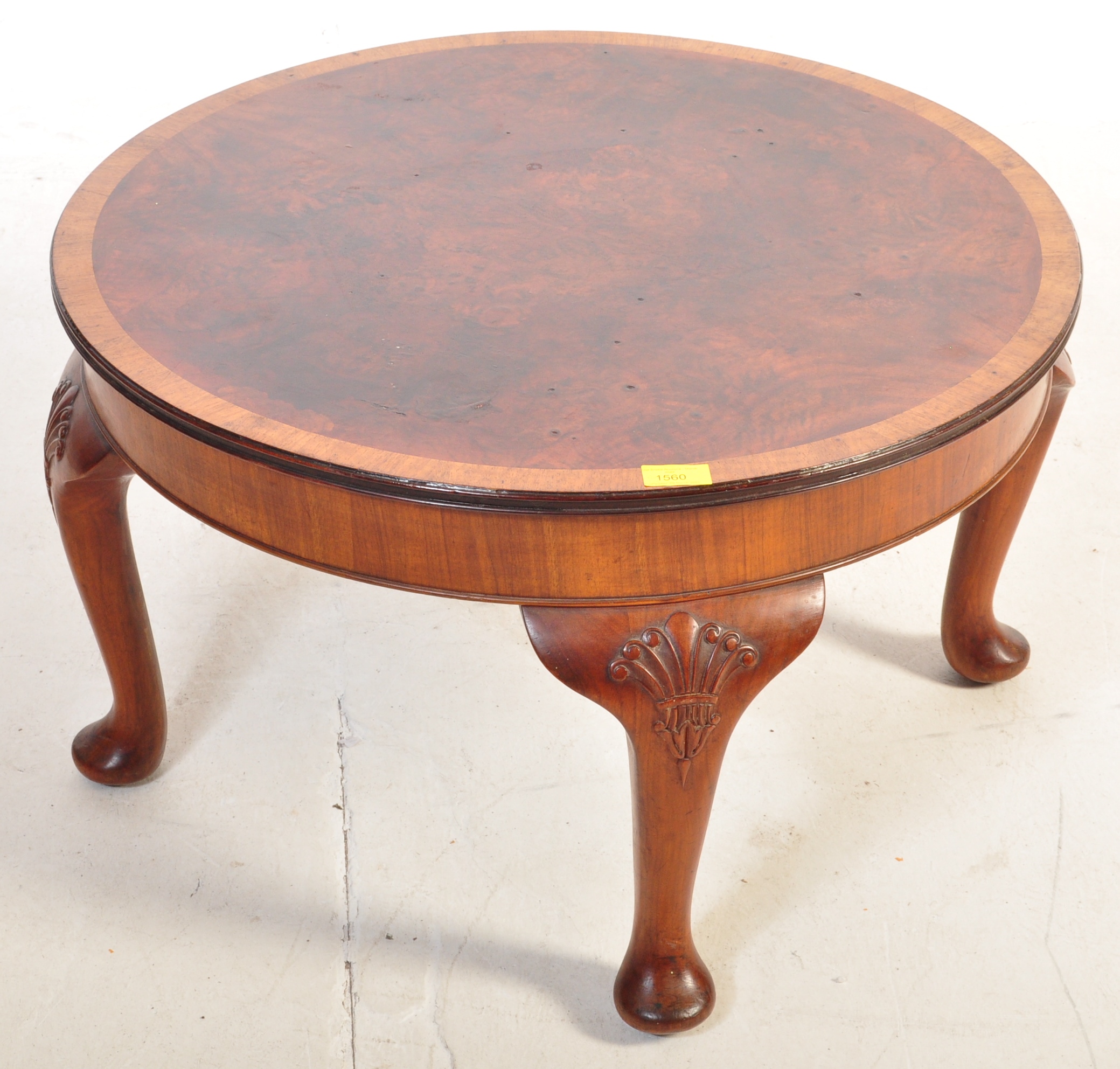 20TH CENTURY QUEEN ANNE REVIVAL WALNUT COFFEE TABLE - Image 2 of 6