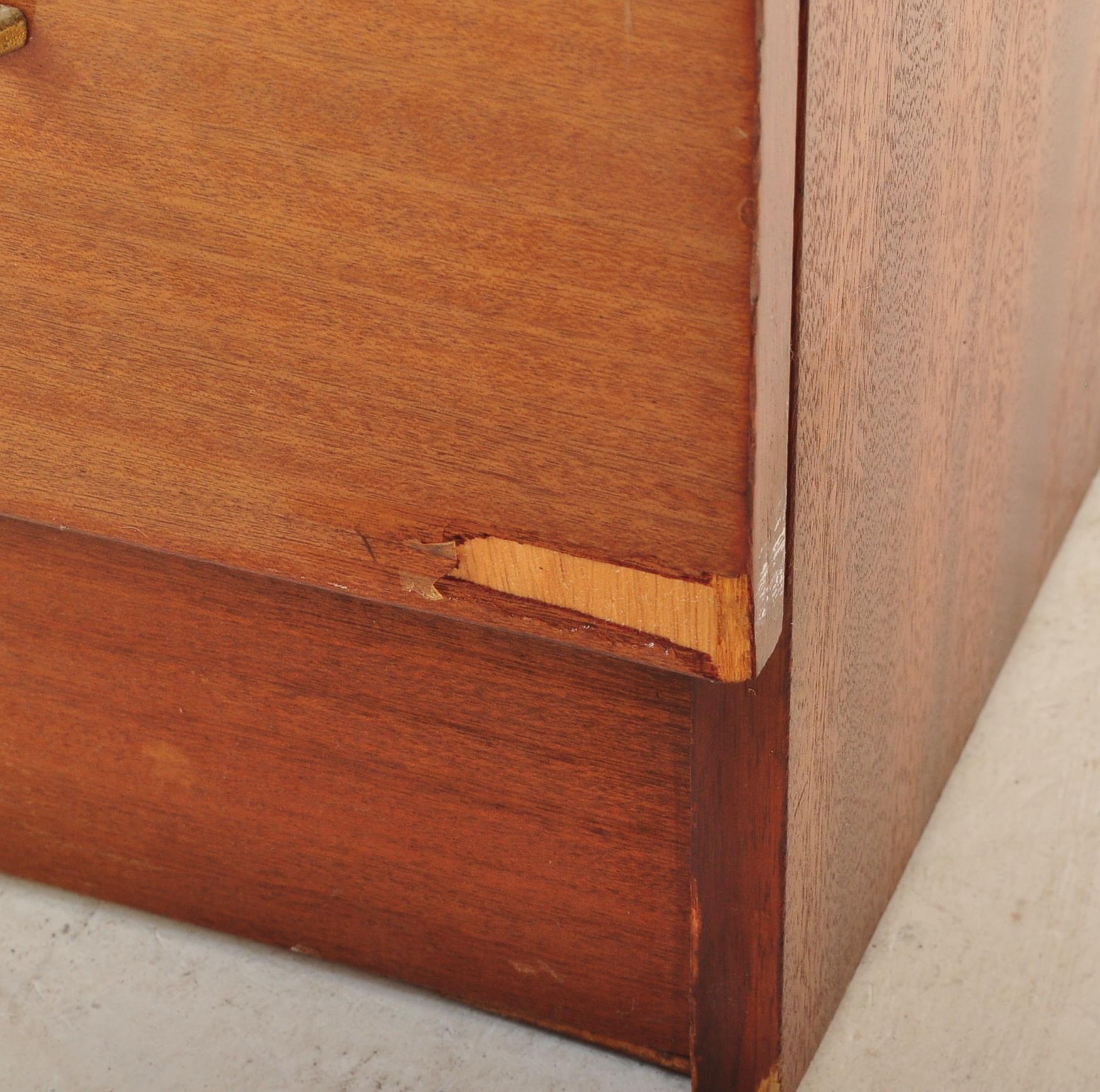 MID CENTURY TEAK WOOD TWO TONE CHEST OF DRAWERS - Image 8 of 8