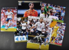 TOTTENHAM HOTSPURS - SIGNED PHOTOS OF PLAYERS