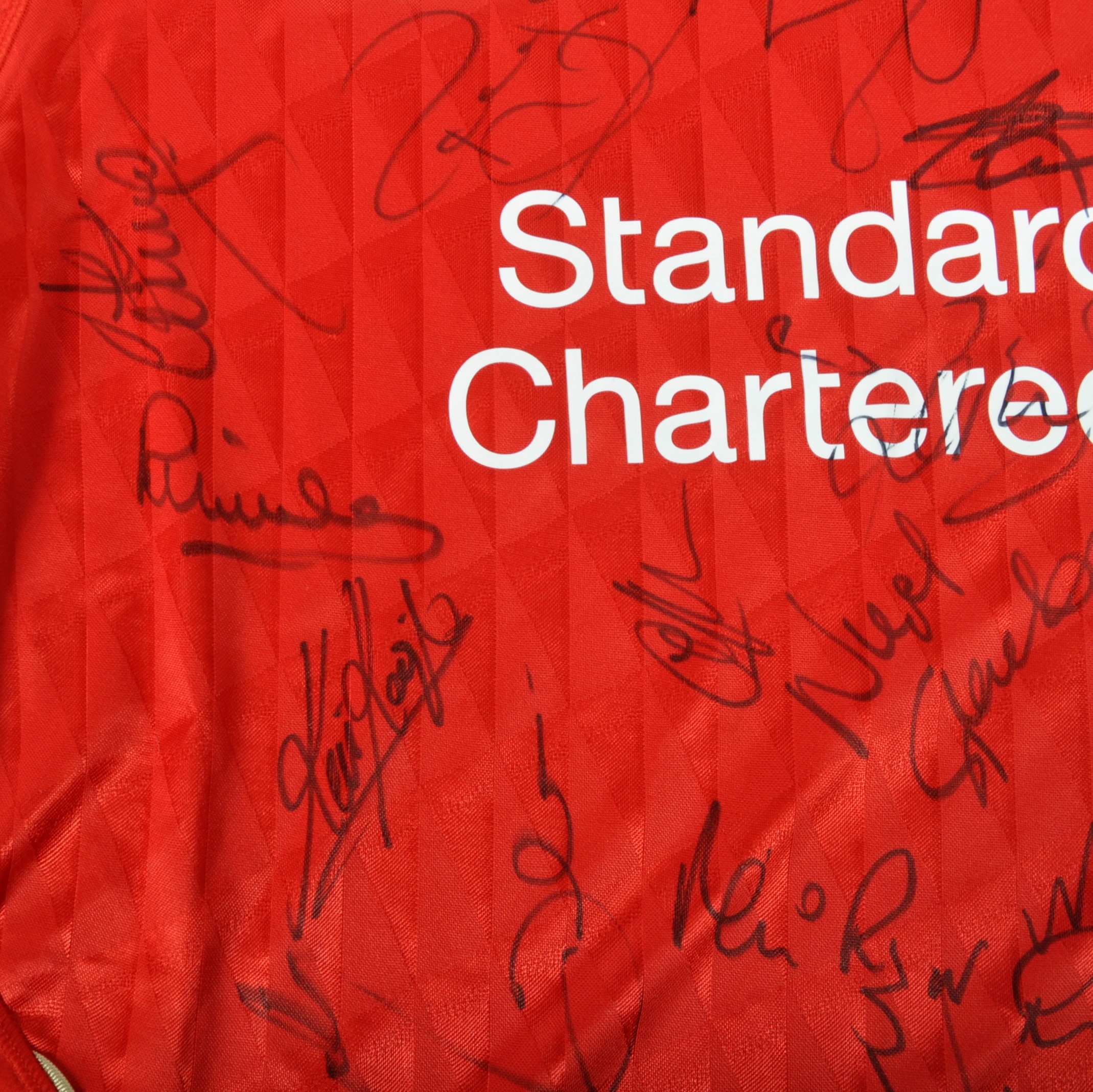 LIVERPOOL FOOTBALL CLUB - A PAIR OF SIGNED RED HOME SHIRTS - Image 8 of 10