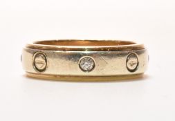 HALLMARKED 9CT GOLD & DIAMOND BAND RING