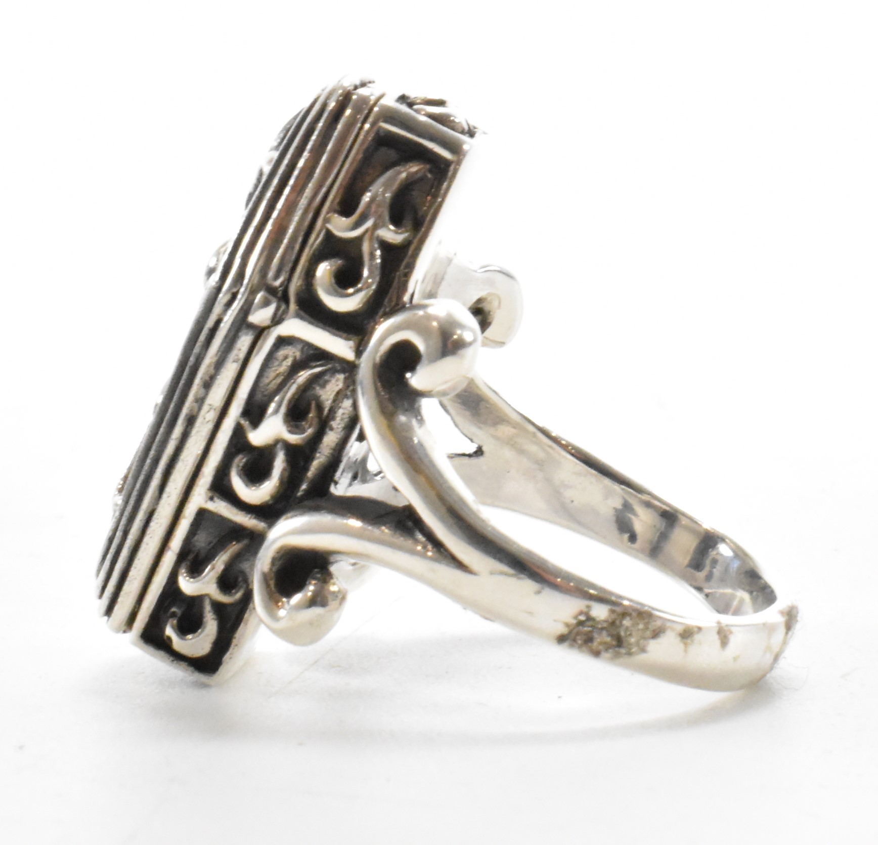 SILVER SKELETON COFFIN RING - Image 6 of 8