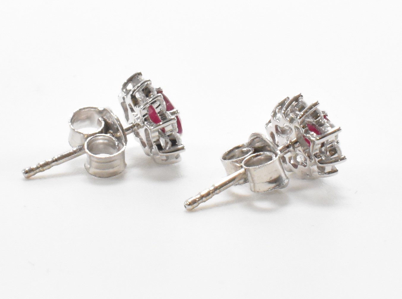 PAIR OF WHITE GOLD DIAMOND & RUBY CLUSTER EARRINGS - Image 5 of 5