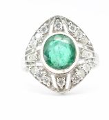 EMERALD & DIAMOND PANNEL RING