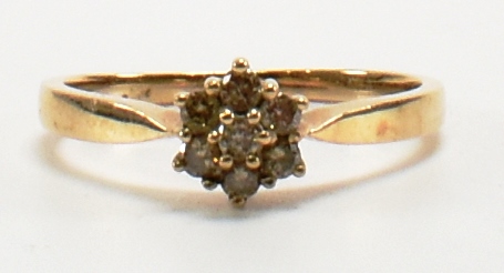 HALLMARKED 9CT GOLD DIAMOND CLUSTER RING - Image 2 of 9
