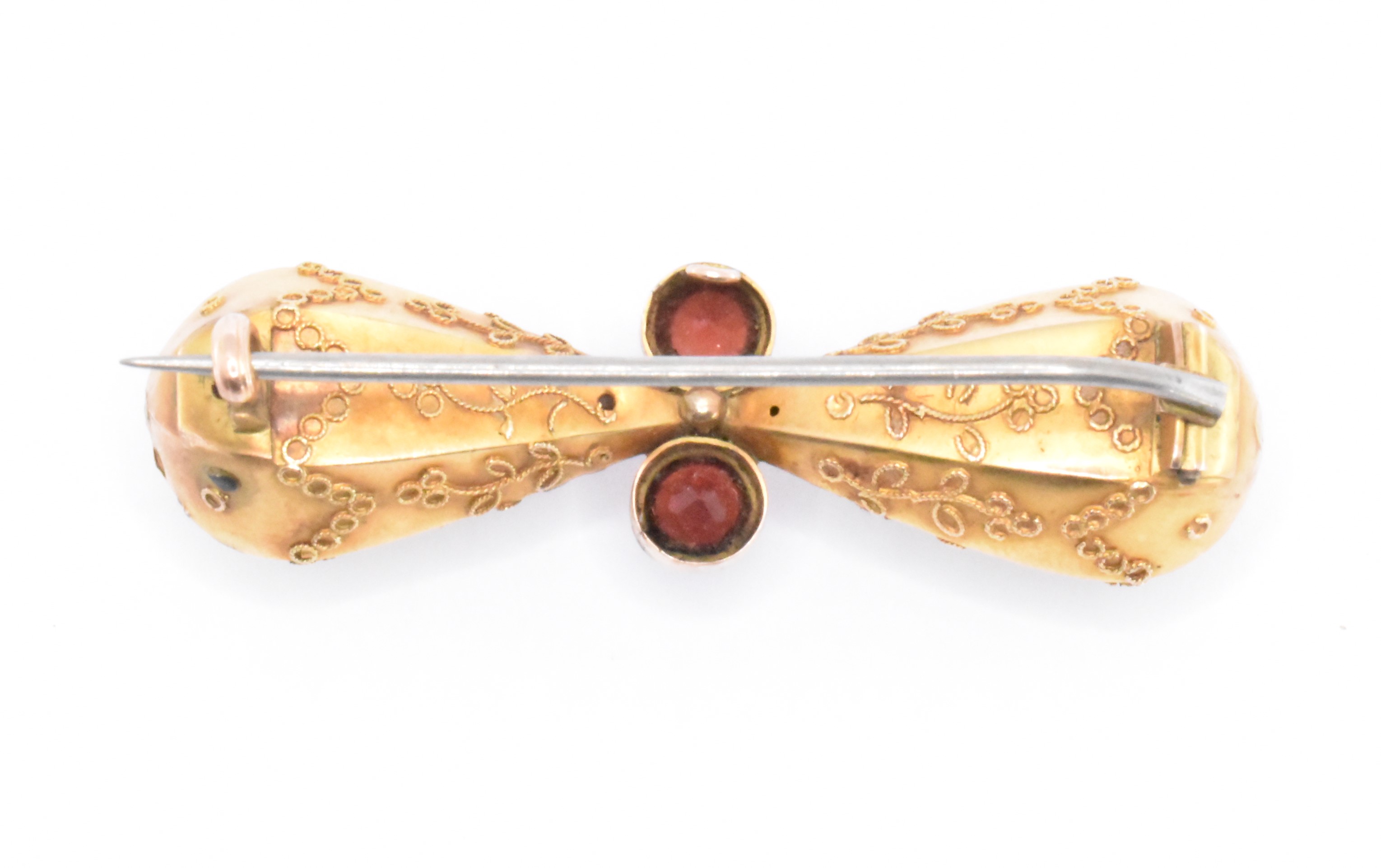 PAIR OF VICTORIAN GOLD BROOCHES - Image 5 of 5