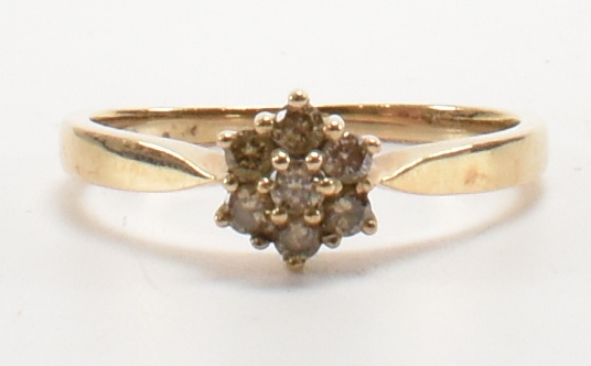 HALLMARKED 9CT GOLD DIAMOND CLUSTER RING - Image 6 of 9