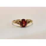 HALLMARKED 9CT GOLD ANDESINE & TOPAZ RING