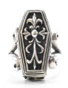 SILVER SKELETON COFFIN RING