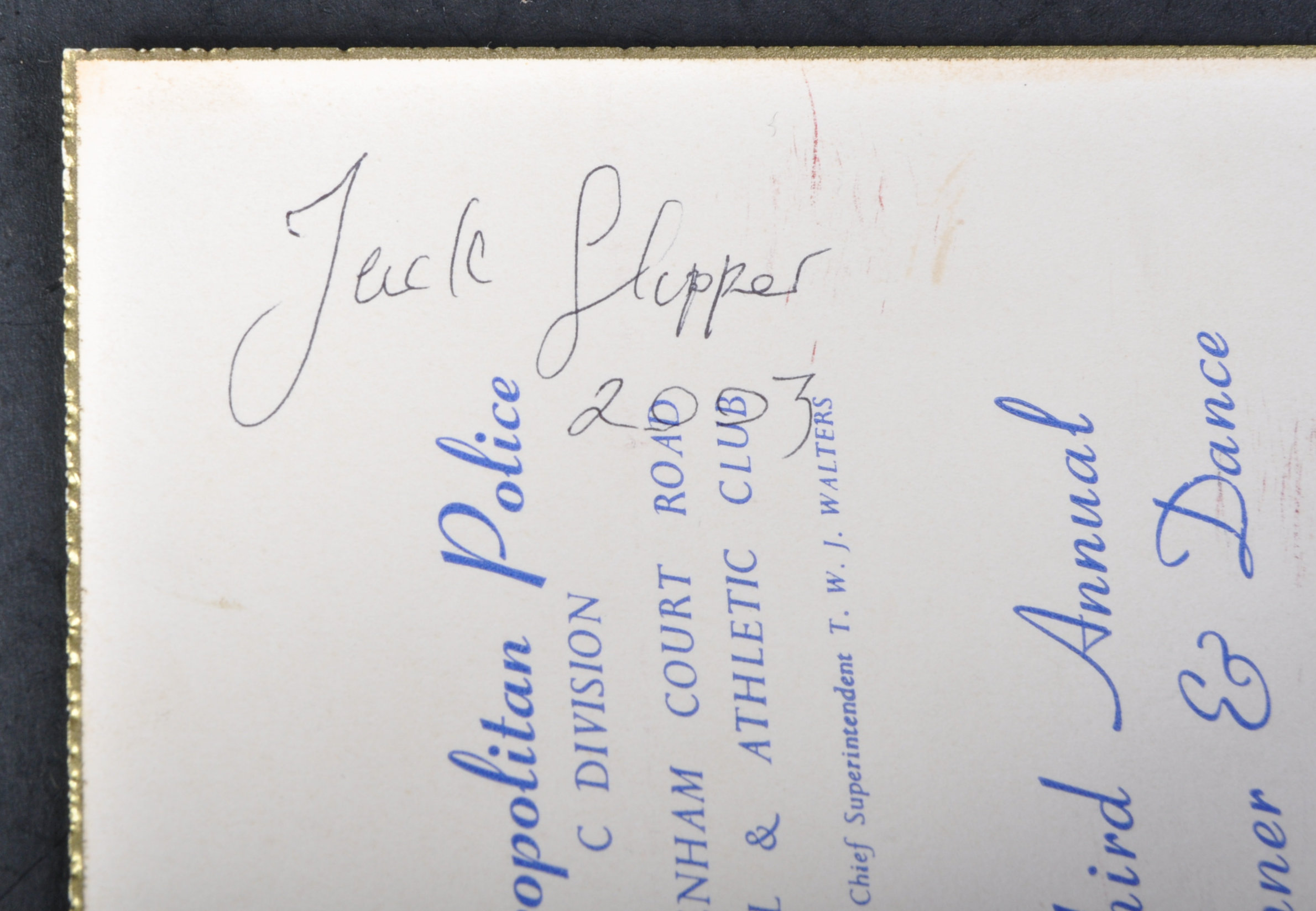 GREAT TRAIN ROBBERY - JACK SLIPPER 'SLIPPER OF THE YARD' SIGNED MENU - Image 2 of 4