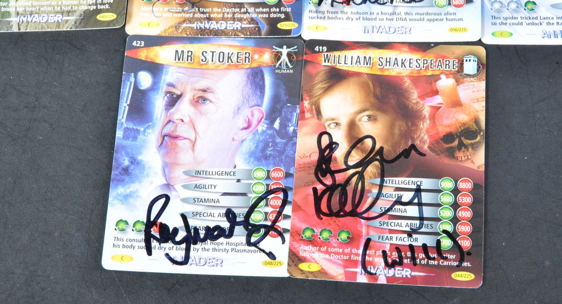 DOCTOR WHO - SERIES 1-4 - AUTOGRAPHED TRADING CARDS - Image 4 of 4