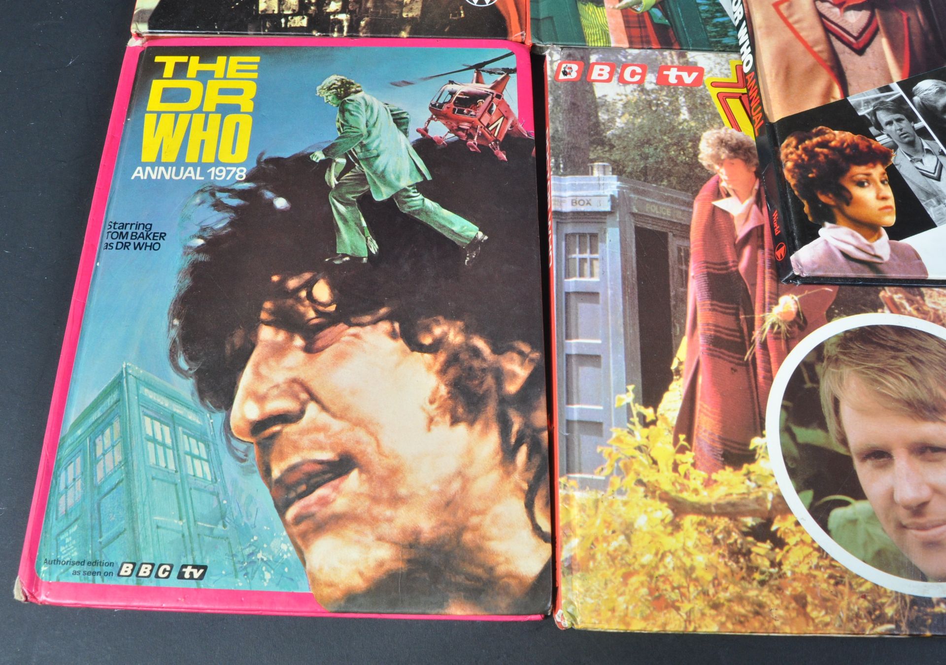 DOCTOR WHO - COLLECTION OF CLASSIC DR WHO VINTAGE ANNUALS - Image 2 of 6