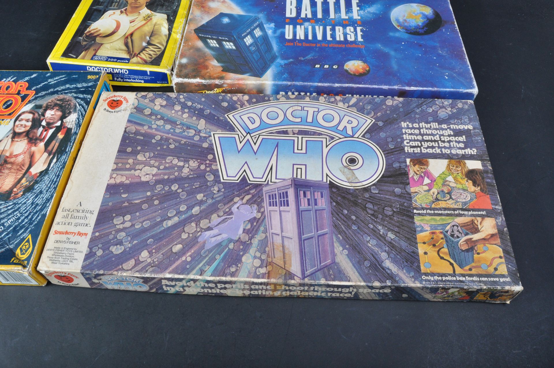 DOCTOR WHO - COLLECTION OF VINTAGE GAMES / PUZZLES - Image 4 of 6