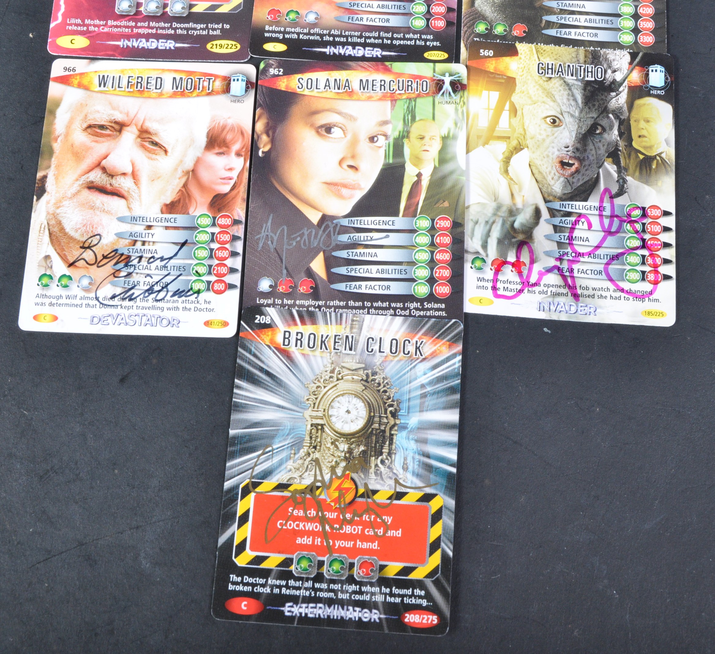 DOCTOR WHO - SERIES 1-4 - COLLECTION OF AUTOGRAPHED TRADING CARDS - Image 3 of 3