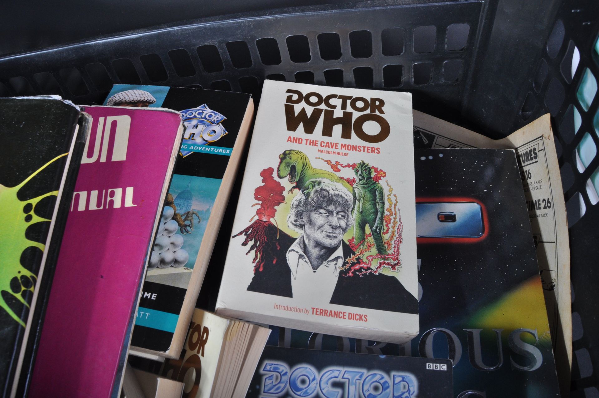 DOCTOR WHO - VINTAGE MAGAZINES & BOOKS - Bild 6 aus 6