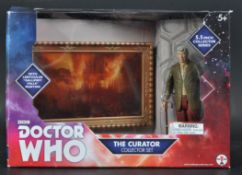 DOCTOR WHO - UNDERGROUND TOYS - CURATOR COLLECTORS SET FIGURE