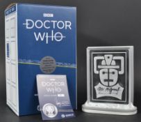 DOCTOR WHO - ROBERT HARROP - AUTOGRAPHED FIGURE