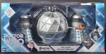 DOCTOR WHO - CHARACTER OPTIONS - THE CHASE COLLECTOR'S SET
