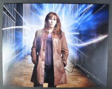 DOCTOR WHO - CATHERINE TATE (DONNA) - SIGNED 8X10" PHOTOGRAPH