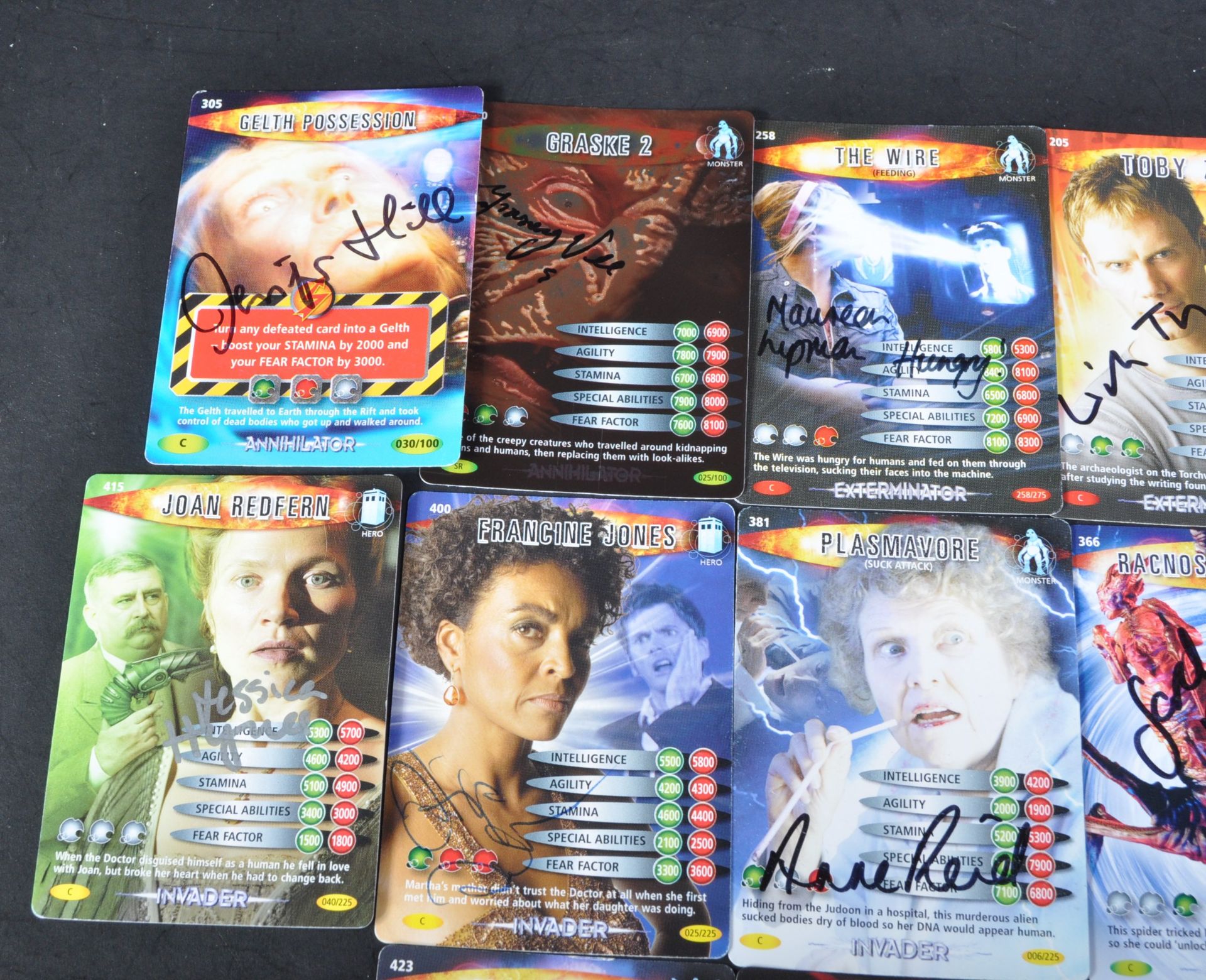 DOCTOR WHO - SERIES 1-4 - AUTOGRAPHED TRADING CARDS - Image 2 of 4