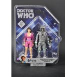 DOCTOR WHO - UT TOYS - PERI & CYBERMAN FIGURE