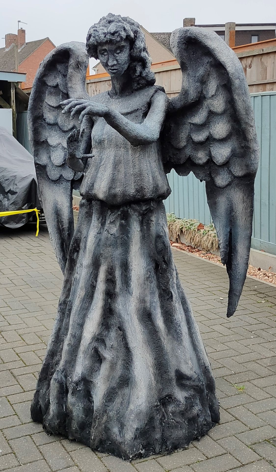 DOCTOR WHO - LIFESIZE PROP REPLICA WEEPING ANGEL STATUE - Image 14 of 15