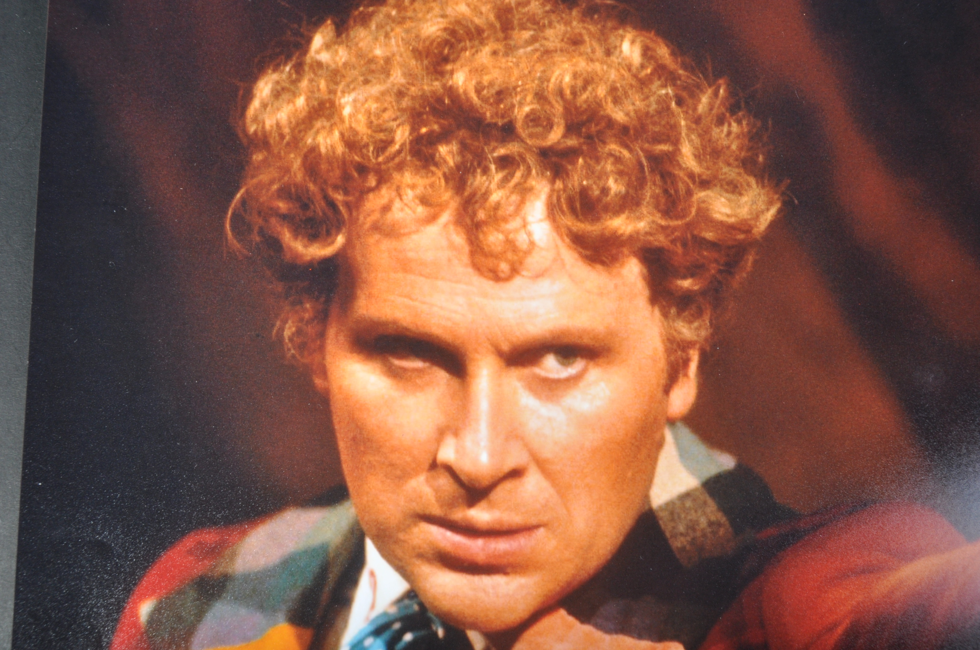 DOCTOR WHO - COLIN BAKER - SIGNED 16X12" COLOUR PHOTO - Image 2 of 3
