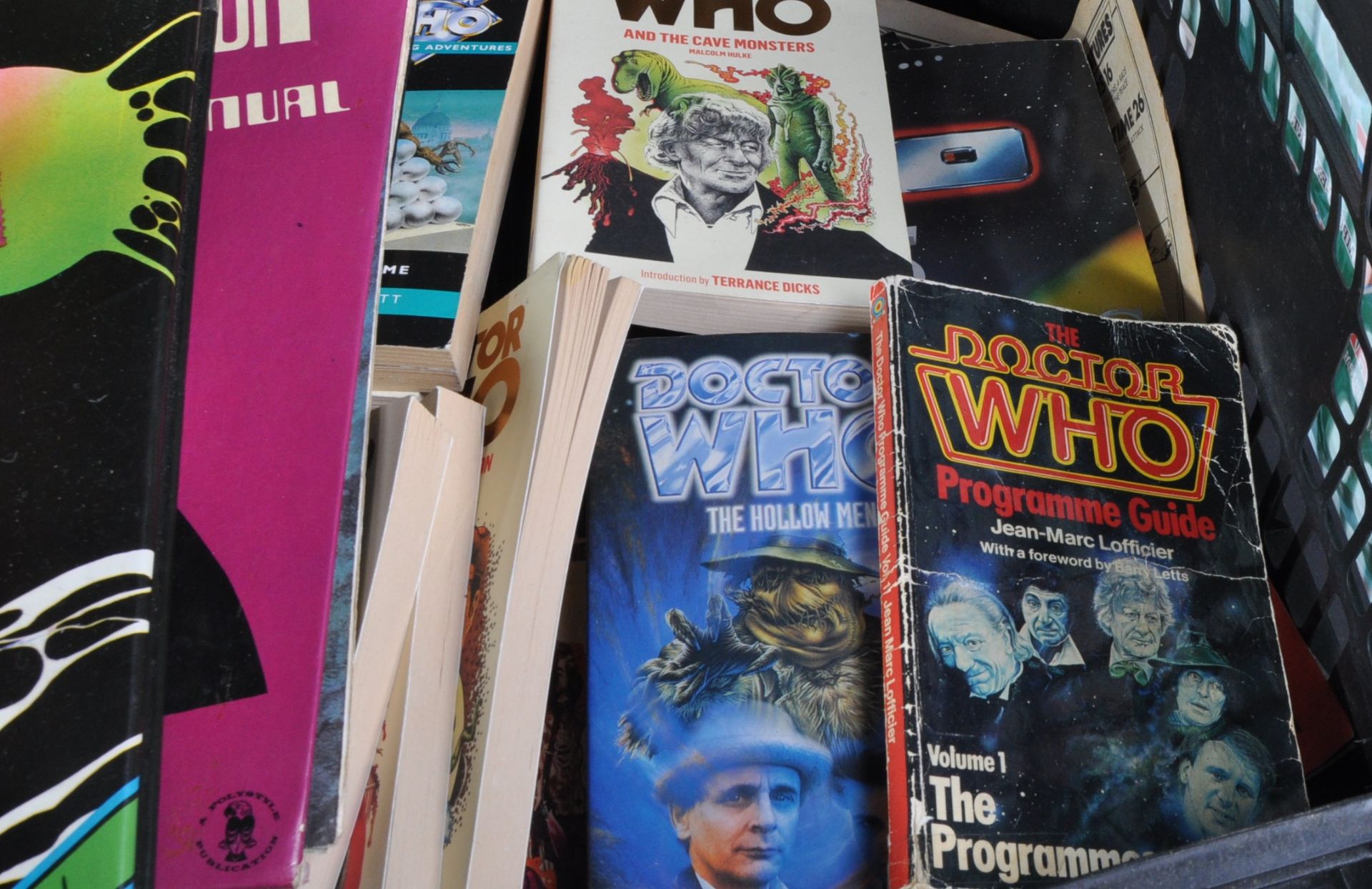 DOCTOR WHO - VINTAGE MAGAZINES & BOOKS - Bild 5 aus 6