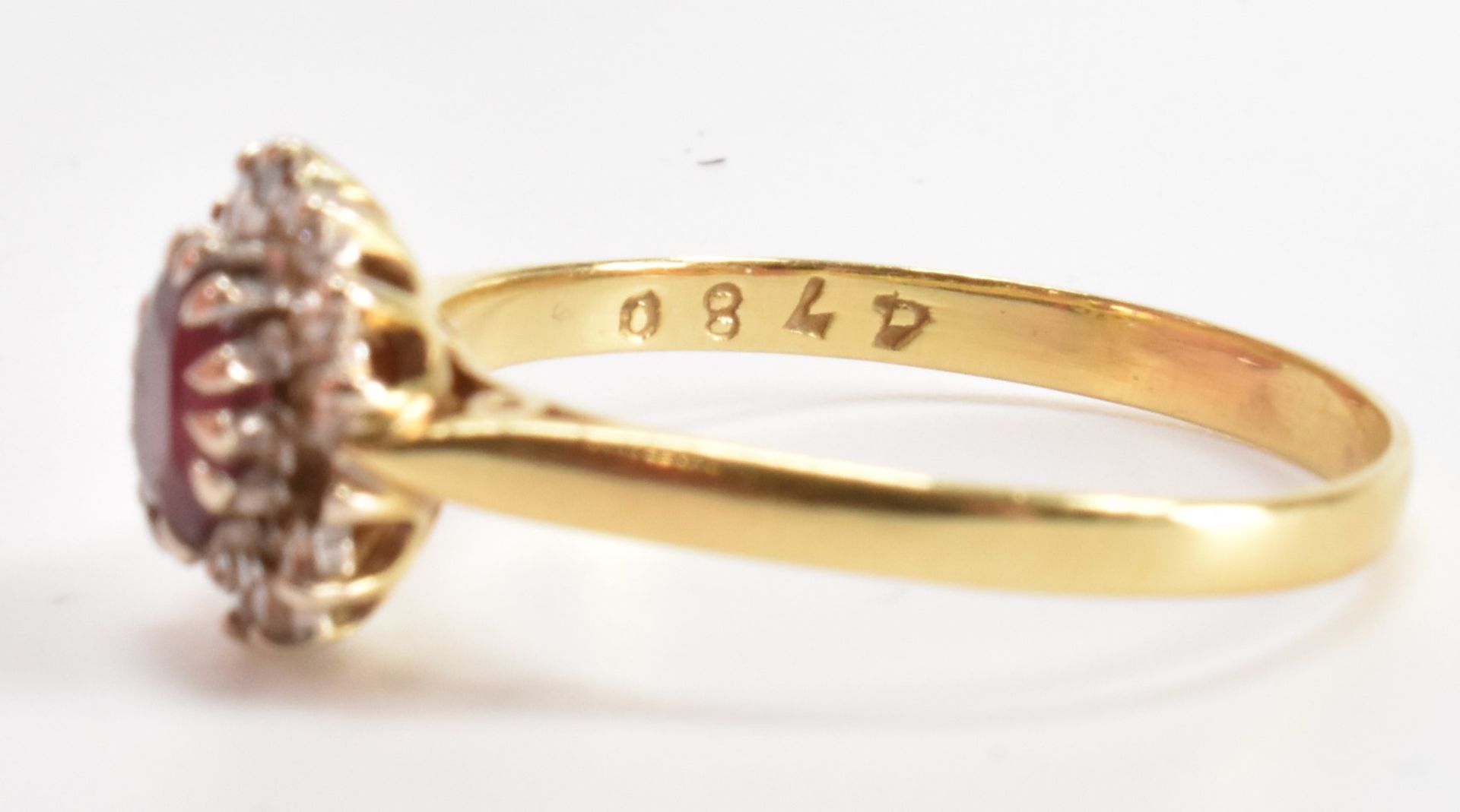 HALLMARKED 18CT GOLD RUBY & DIAMOND RING - Image 6 of 7