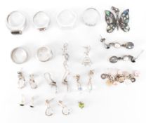 ASSORTMENT OF SILVER EARRINGS AND RINGS