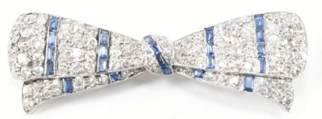 EDWARDIAN GOLD DIAMOND & SAPPHIRE BOW BROOCH