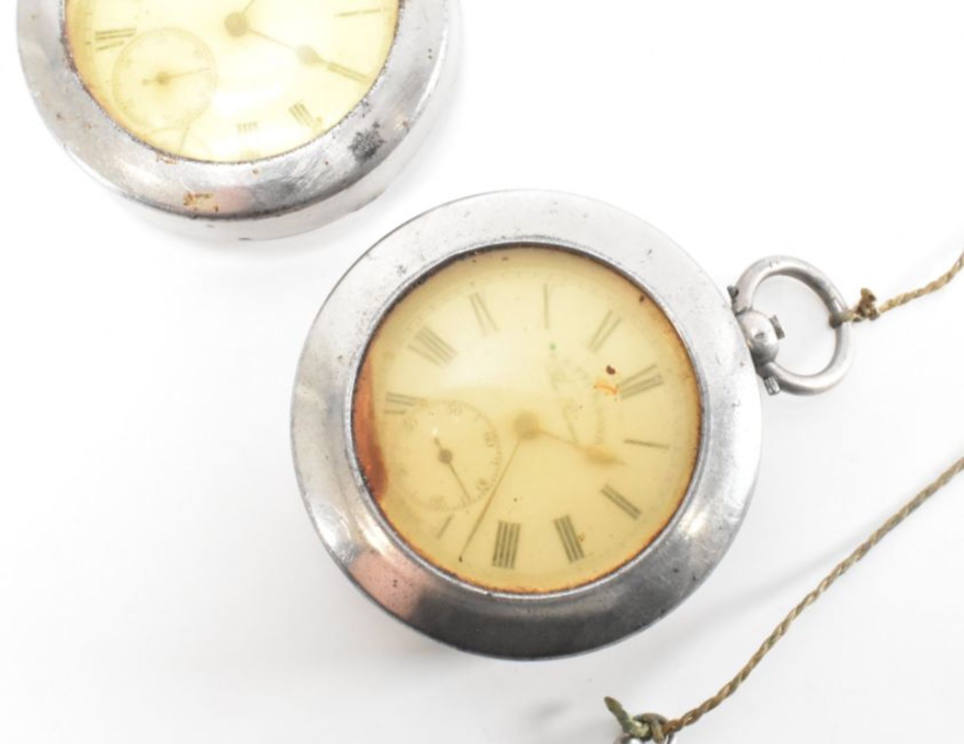 TWO POCKET WATCHES - HE PECK & LABRADOR - Image 3 of 6