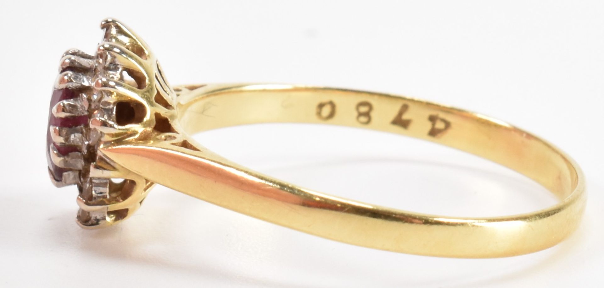 HALLMARKED 18CT GOLD RUBY & DIAMOND RING - Image 2 of 7