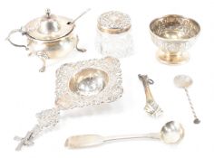 COLLECTION OF HALLMARKED SILVER TABLE WARE