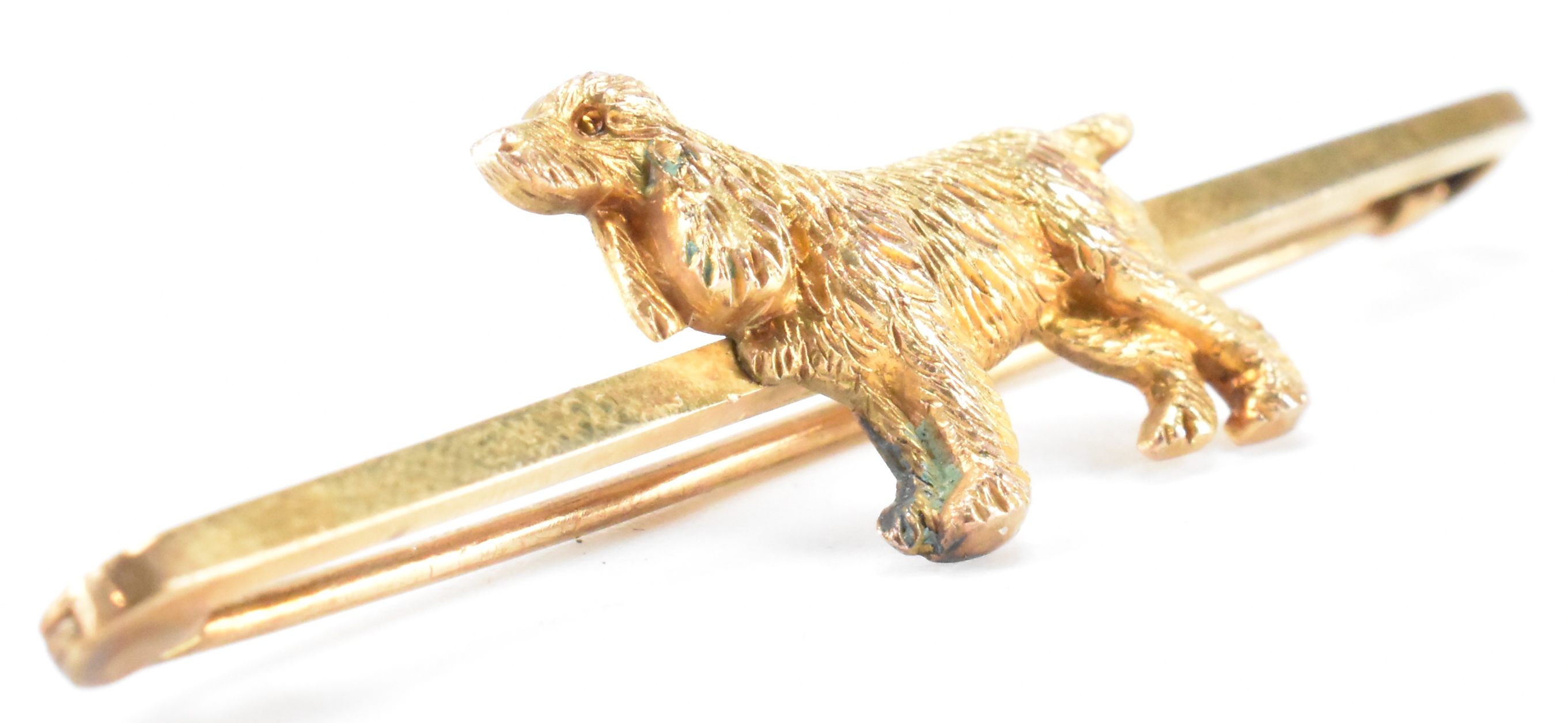 9CT GOLD DOG BAR BROOCH - Image 2 of 10