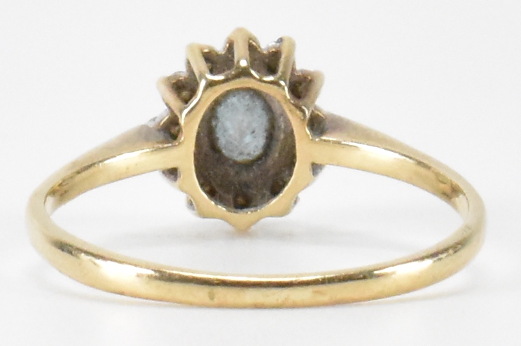 HALLMARKED 9CT GOLD TOPAZ & DIAMOND HALO RING - Image 3 of 6