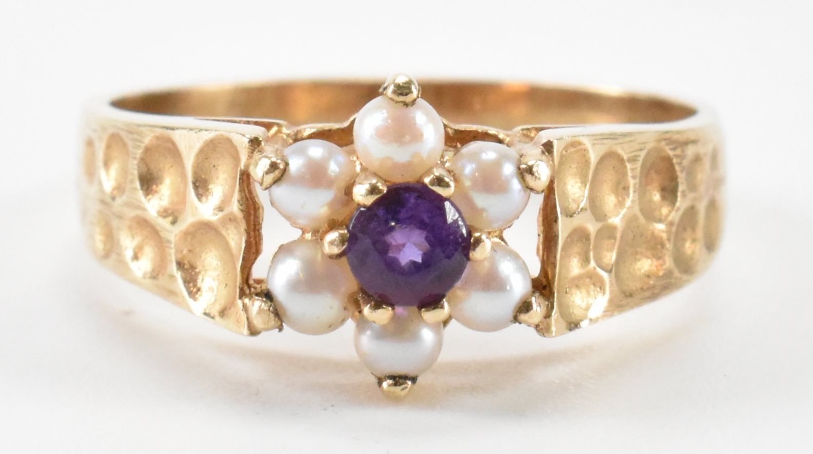 HALLMARKED 9CT GOLD AMETHYST & PEARL RING