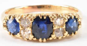 ANTIQUE SAPPHIRE & DIAMOND RING