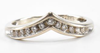 HALLMARKED 9CT GOLD & DIAMOND WISHBONE RING