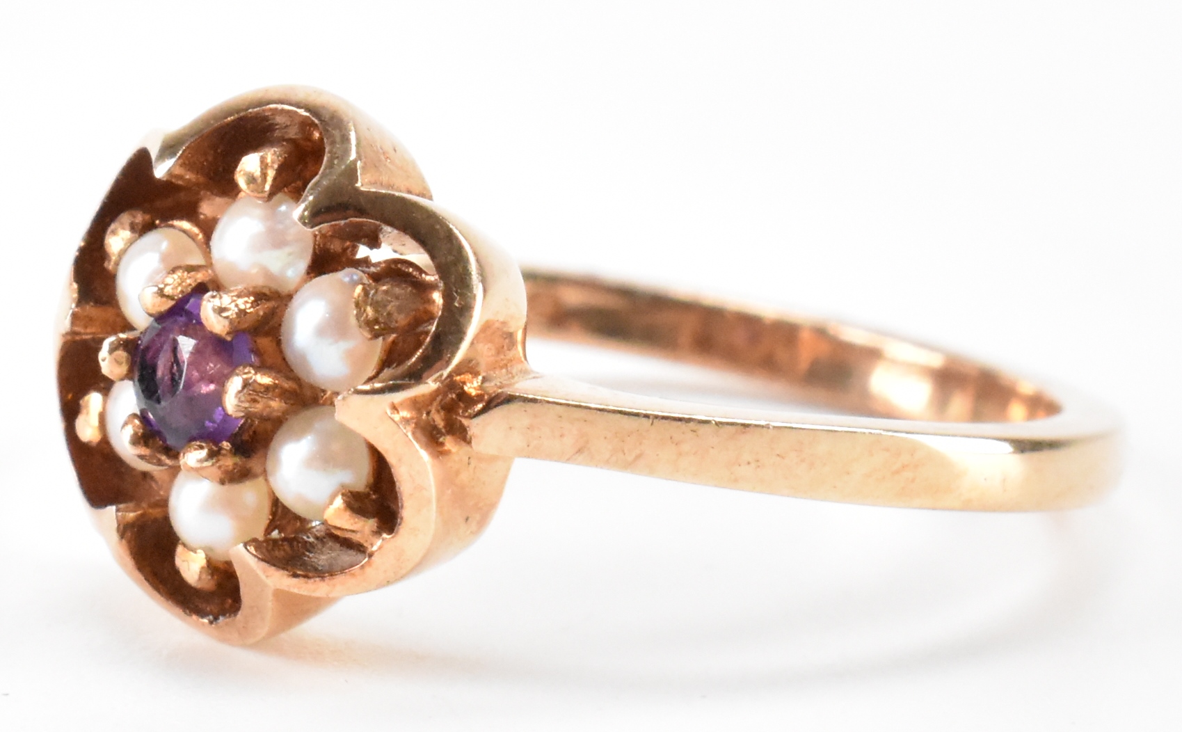 HALLMAKRED 9CT GOLD AMETHYST & SEED PEARL RING - Image 6 of 6