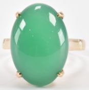 VINTAGE 9CT GOLD CHRYSOPRASE RING