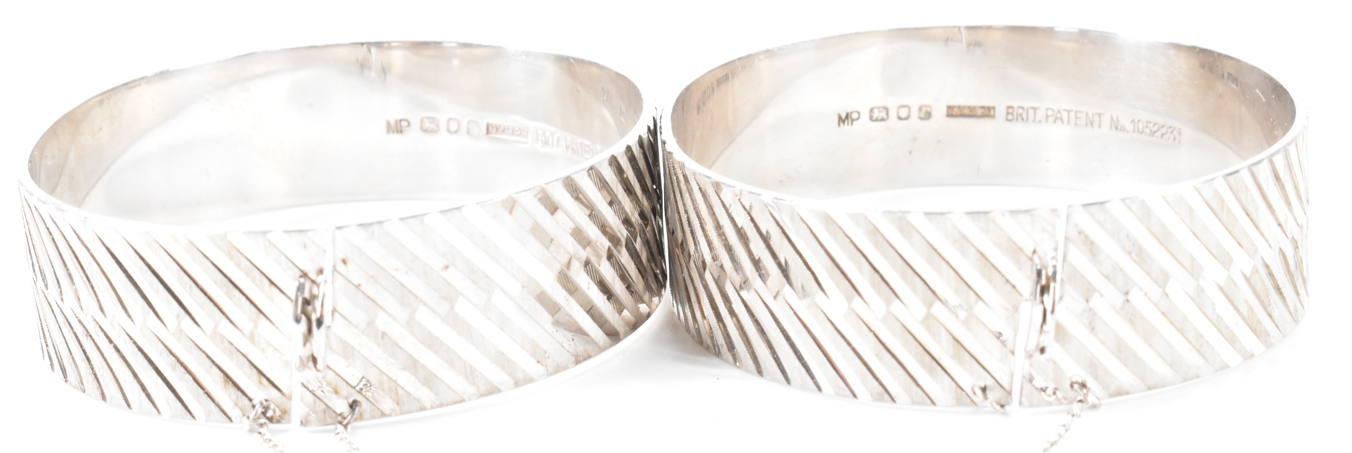PAIR 1970S HALLMARKED SILVER BANGLES - Image 5 of 6